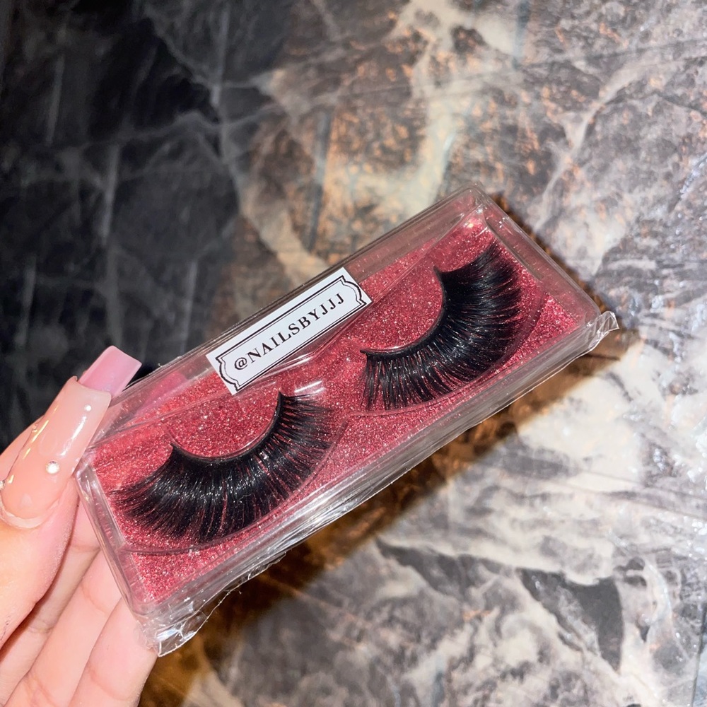 Extension Lookalike False Lashes